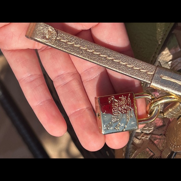 *AUTHENTIC BURBERRY* Gold/Beige Haymarket Check PVC and Leather Thornley Satchel - Picture 8 of 15